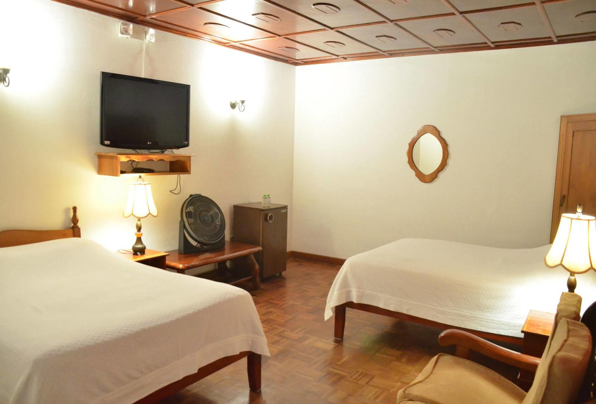 Rebequet Hotel