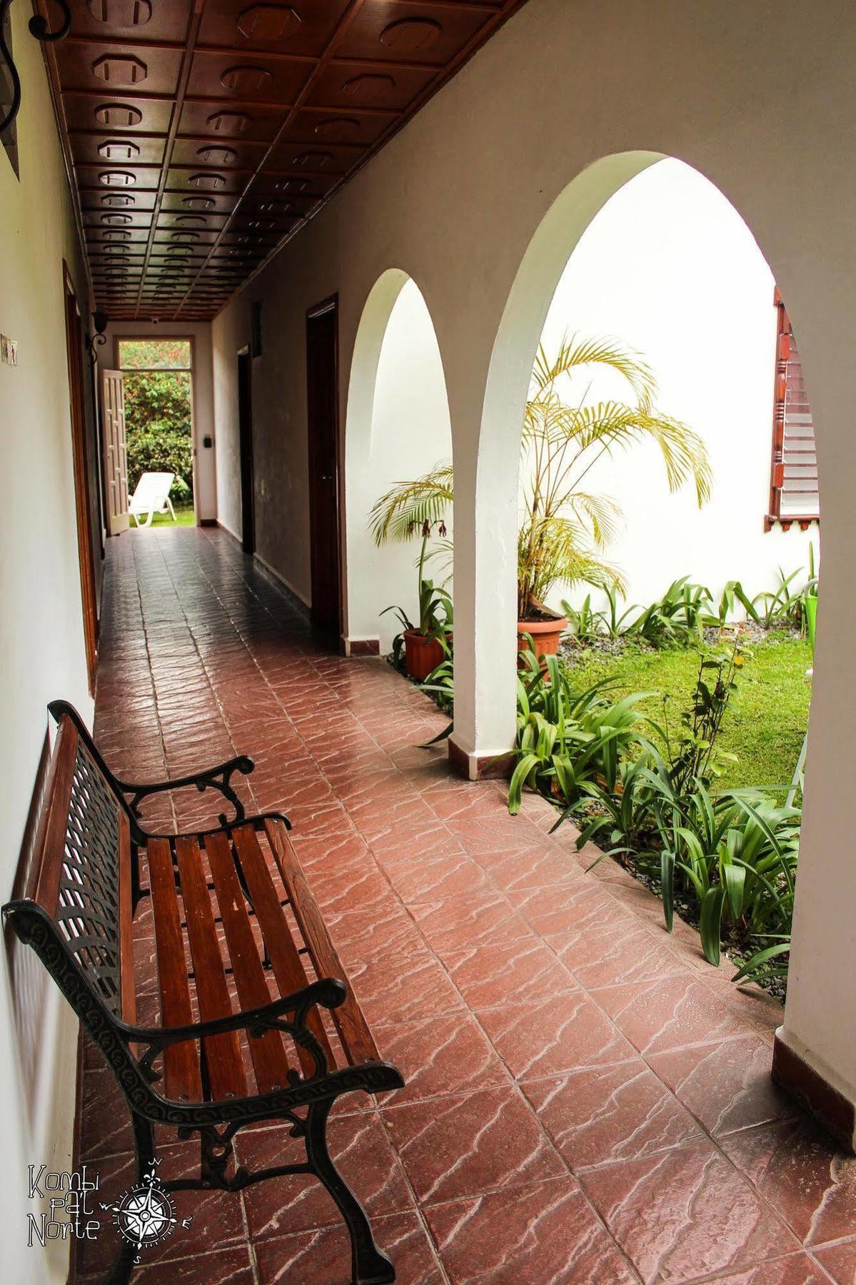 Rebequet Hotel