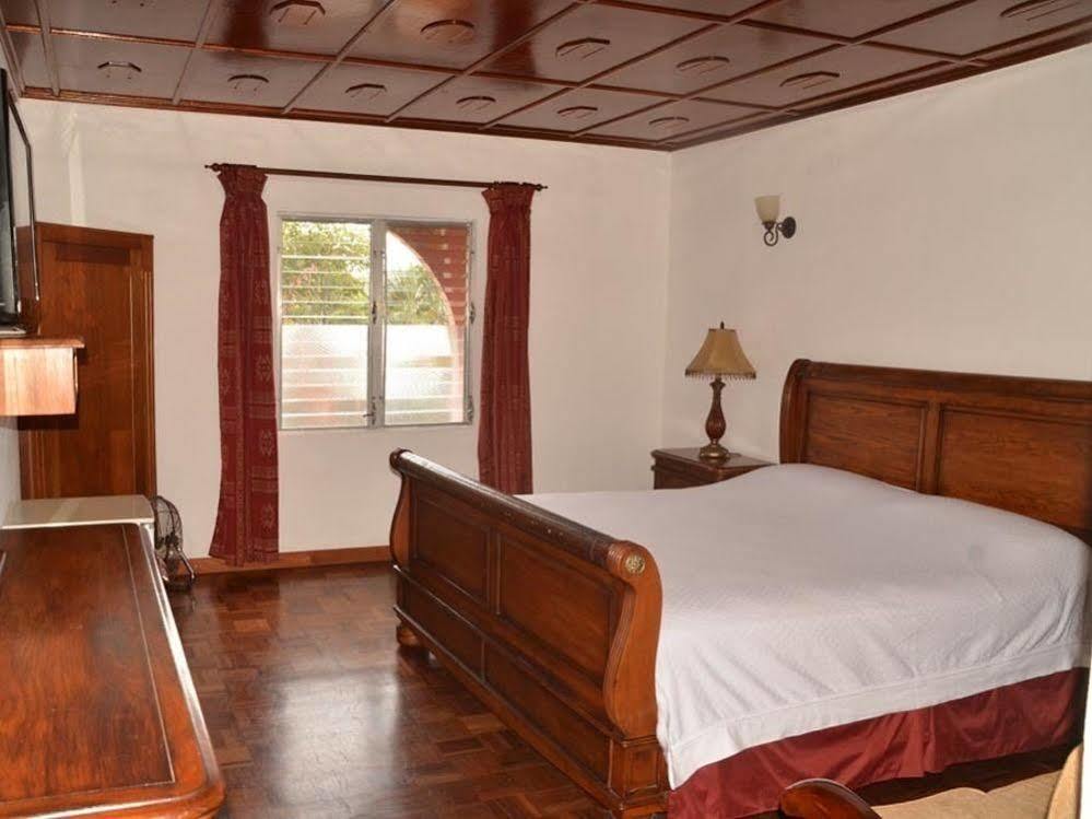 Rebequet Hotel 3*